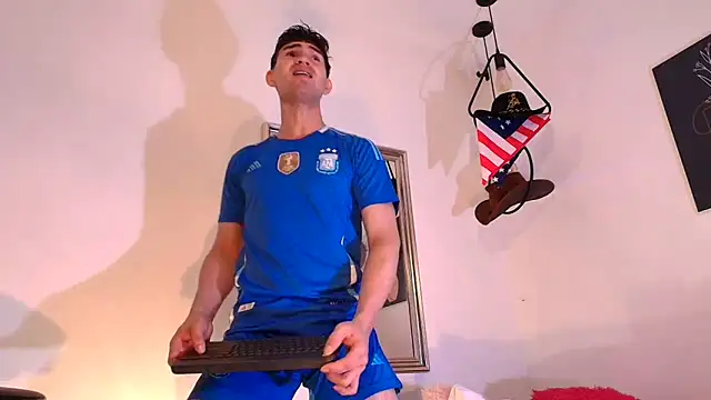 Snapshot of orlando_yate chatting on October 2025 02:07:02 PM orlando yate online show from October 2025 02:07:02 PM