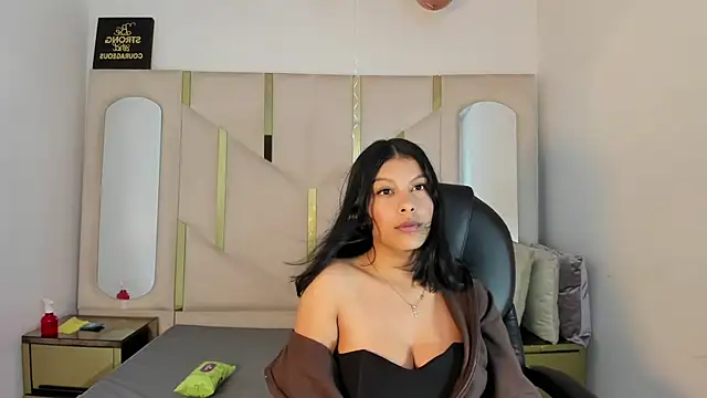Salmaportman69 online show from February 2026 09:10:01 PM