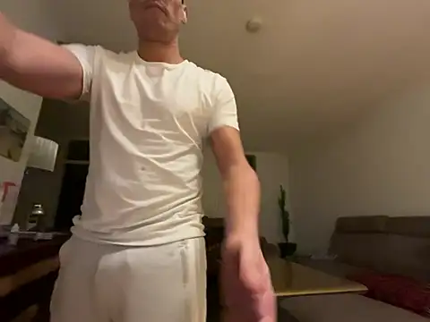 Snapshot of Marcolatin100 chatting on February 2025 12:08:02 AM Marcolatin100 online show from February 2025 12:08:02 AM