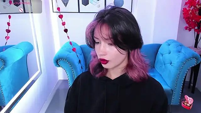 Akaza Hakuji  online show from February 2026 12:38:02 PM