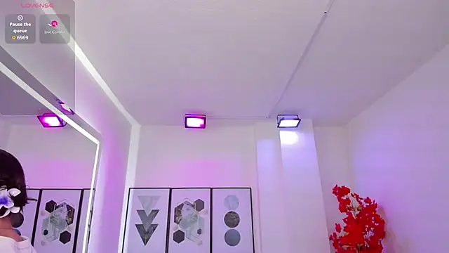 Akaza Hakuji  online show from November 2025 12:31:02 PM