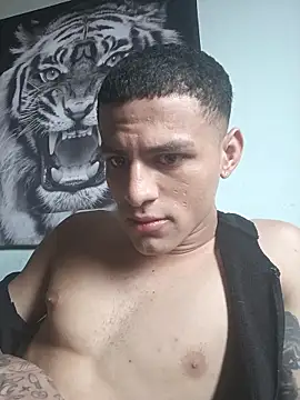 dany hardy online show from October 2025 07:35:01 PM