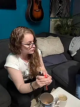 Miss luxiole online show from September 2025 07:37:02 PM