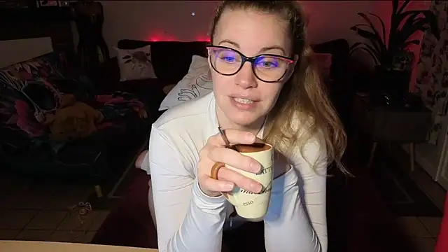 Miss luxiole online show from January 2026 06:29:02 AM