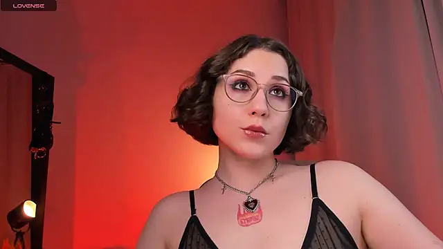 Snapshot of Eva_Moss_ chatting on February 2025 03:56:01 AM Eva Moss online show from February 2025 03:56:01 AM