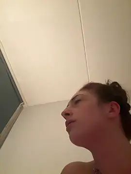 Snapshot of crazydaizyparty chatting on February 2025 11:25:02 PM crazydaizyparty online show from February 2025 11:25:02 PM