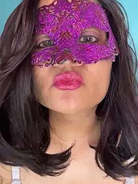 Snapshot of Ayeshaa__25 chatting on January 2025 01:38:01 PM Ayeshaa  25 online show from January 2025 01:38:01 PM