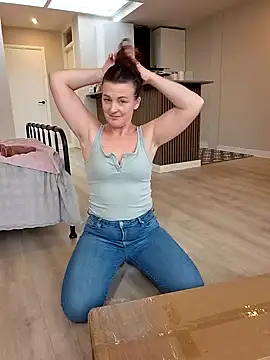 cumtomama online show from November 2025 03:27:02 PM