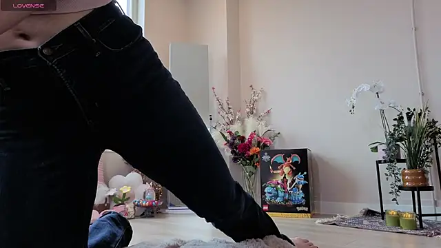 cumtomama online show from April 2026 10:33:01 AM