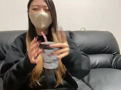 yazawa oO online show from February 2025 01:48:02 PM