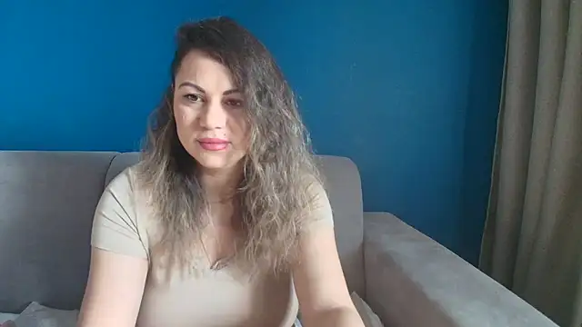 Snapshot of VixenVibesX chatting on February 2025 07:55:01 AM VixenVibesX online show from February 2025 07:55:01 AM
