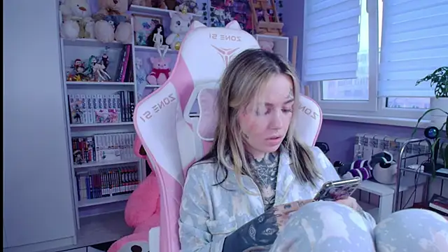 Catharsisi online show from December 2025 12:17:02 PM