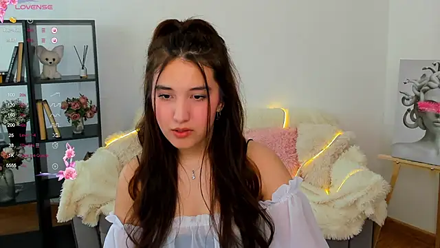 Snapshot of anna_elfi chatting on March 2025 06:43:01 AM anna elfi online show from March 2025 06:43:01 AM