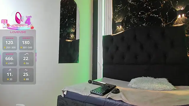 Miiss eva online show from November 2025 11:21:02 AM