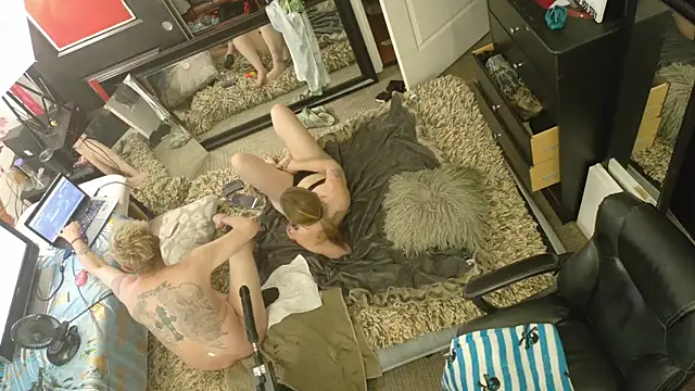 Snapshot of AQuickPhyx chatting on March 2026 11:51:01 PM AQuickPhyx online show from March 2026 11:51:01 PM