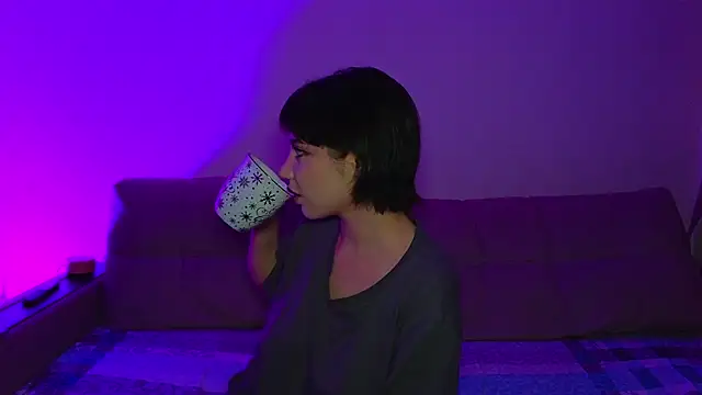 CassJonn online show from October 2025 07:33:01 PM