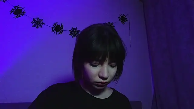 CassJonn online show from November 2025 07:40:01 PM