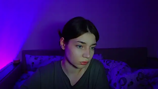 CassJonn online show from December 2025 04:30:01 PM