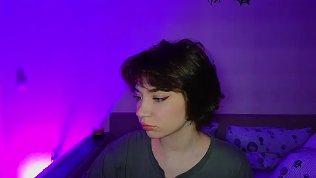 CassJonn online show from November 2025 07:25:02 PM