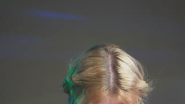 milasmiu online show from February 2025 07:12:02 PM