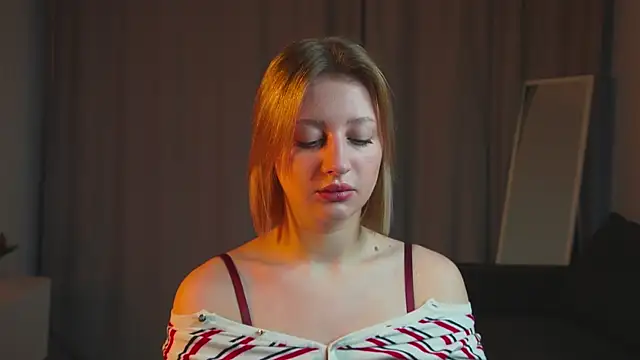 milasmiu online show from November 2025 04:12:02 AM