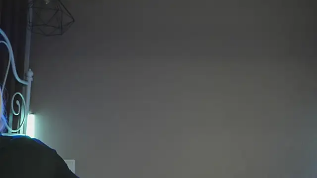 milasmiu online show from February 2025 06:12:01 PM