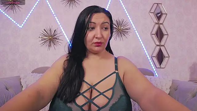 Snapshot of BustyEva_ chatting on November 2025 04:54:02 PM BustyEva online show from November 2025 04:54:02 PM