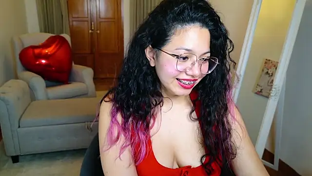 Snapshot of SelenaBlumX chatting on March 2025 12:10:01 AM SelenaBlumX online show from March 2025 12:10:01 AM