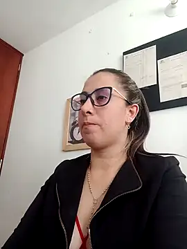 CHARLOTTE 1711 online show from January 2025 04:44:01 PM
