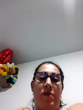 CHARLOTTE 1711 online show from November 2025 03:35:02 AM