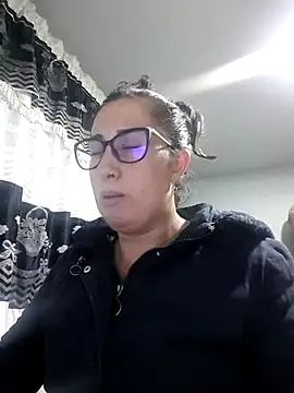 CHARLOTTE 1711 online show from January 2026 04:16:01 AM