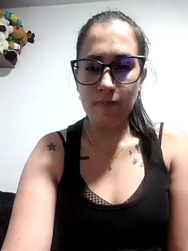 CHARLOTTE 1711 online show from October 2025 04:16:02 AM