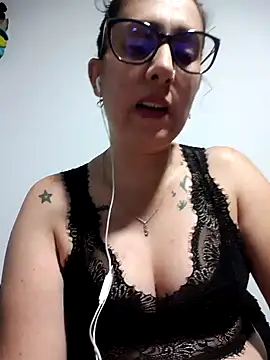 CHARLOTTE 1711 online show from November 2025 03:54:01 AM