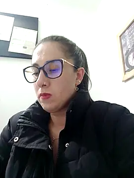 CHARLOTTE 1711 online show from February 2025 01:22:01 AM