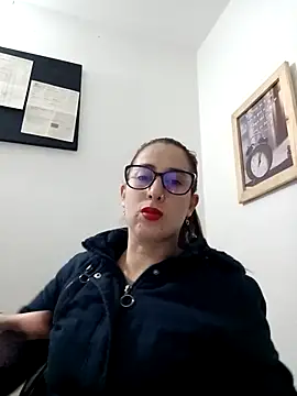 CHARLOTTE 1711 online show from March 2025 11:43:02 PM