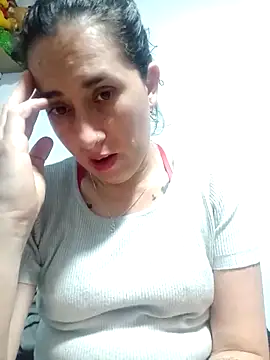 CHARLOTTE 1711 online show from December 2025 04:49:02 AM