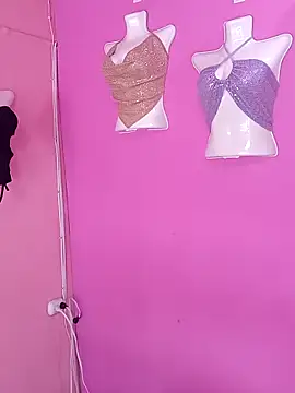 Melyy Edii online show from November 2025 03:05:01 PM