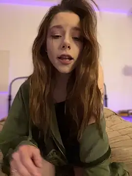 Mary Leaf online show from February 2025 12:22:02 AM