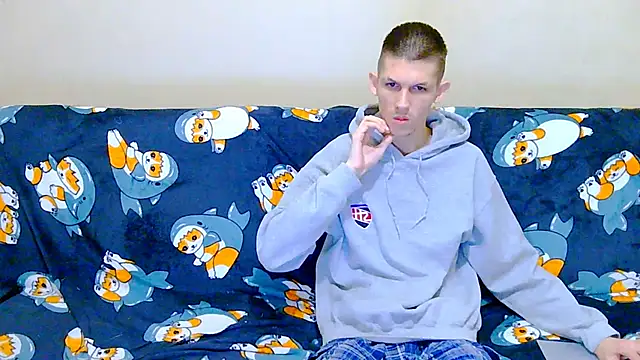 Snapshot of Lester_Broo chatting on October 2025 09:15:01 PM Lester Broo online show from October 2025 09:15:01 PM