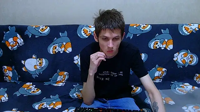 Snapshot of Lester_Broo chatting on July 2026 09:37:01 PM Lester Broo online show from July 2026 09:37:01 PM
