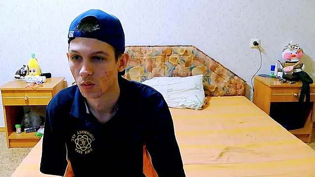 Snapshot of Lester_Broo chatting on March 2025 05:03:02 PM Lester Broo online show from March 2025 05:03:02 PM