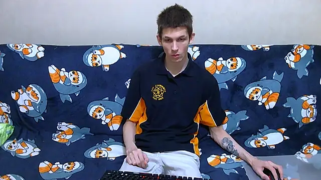 Lester Broo online show from June 2026 03:11:02 AM
