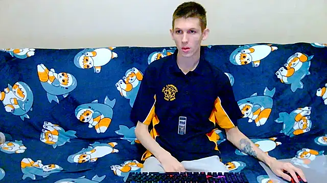 Snapshot of Lester_Broo chatting on December 2025 09:14:02 PM Lester Broo online show from December 2025 09:14:02 PM