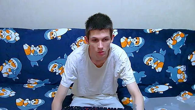 Lester Broo online show from May 2026 07:45:02 PM