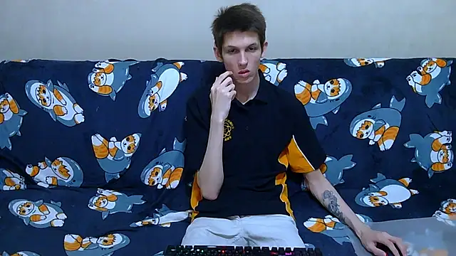 Snapshot of Lester_Broo chatting on June 2026 08:14:02 PM Lester Broo online show from June 2026 08:14:02 PM