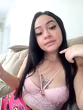 Snapshot of Novinhabonequinha3 chatting on October 2025 05:03:01 PM Novinhabonequinha3 online show from October 2025 05:03:01 PM