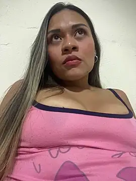 Yessica 832 online show from February 2025 01:15:01 AM