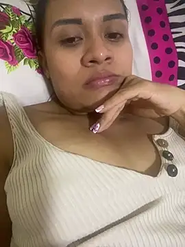 Yessica 832 online show from March 2025 03:27:02 AM