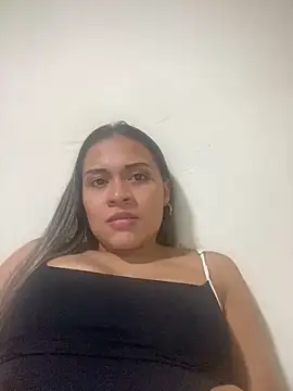 Yessica 832 online show from February 2025 01:24:01 AM