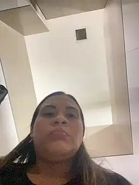 Yessica 832 online show from April 2026 10:38:02 PM